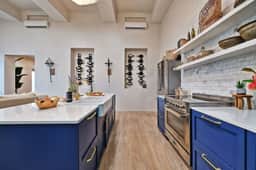 Diamond Vault Penthouse - Image 4