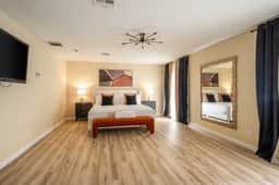 The Vegas Oasis A Modern Desert Retreat 6 Bedrooms - Image 5