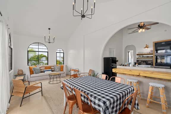 Villa Bohemia II, Unit 7: Loft Room - Image 1