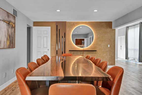 The Vegas Oasis A Modern Desert Retreat - Image 2